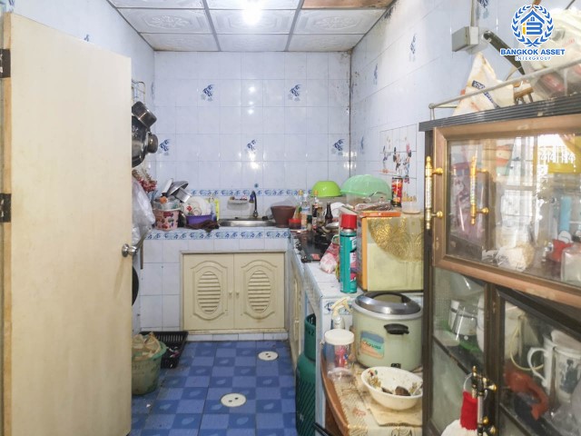 ******ทาวน์เฮ้าส์มือสองย่านสมุทรสาคร ม.พนาลี1 บางขุนเทียน-ชายทะเล เนื้อที่กว้าง 16.10 ตร.ว. ฟังก์ชัน 3 ห้องนอน 2 ห้องน้ำ ที่จอดรถ 1 คัน แถมฟรี! เครื่องปรับอากาศ 1 เครื่อง บนทำเลเดินทางสะดวก เชื่อมต่อถนนบางขุนเทียน-ชายทะเล ใกล้จุดขึ้นลงทางด่วน "ดาวคะนอง-บางมด"